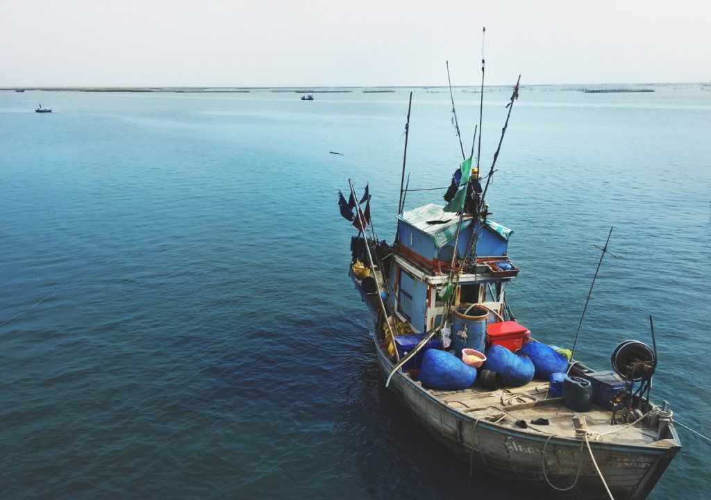 Equipos de protección (EPIS) para pescadores garantizando la seguridad en el mar