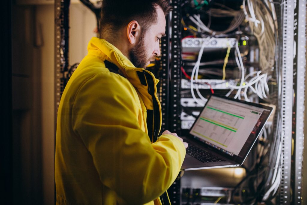 Epis y equipos de protección para técnicos de telecomunicaciones